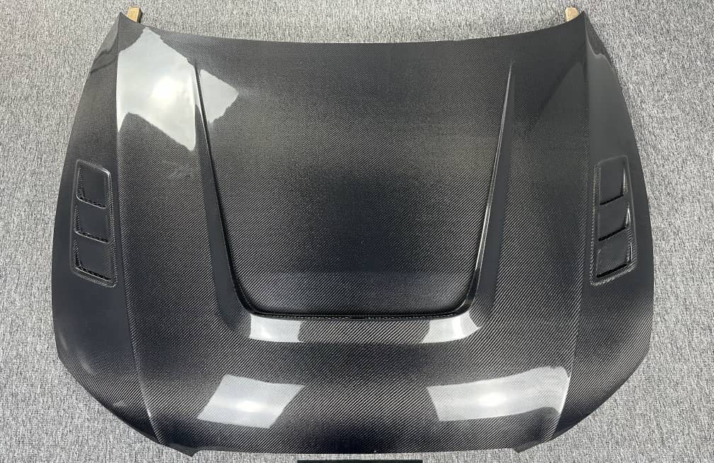 Carbon Fiber Vented Hood For Audi A5/S5 B8